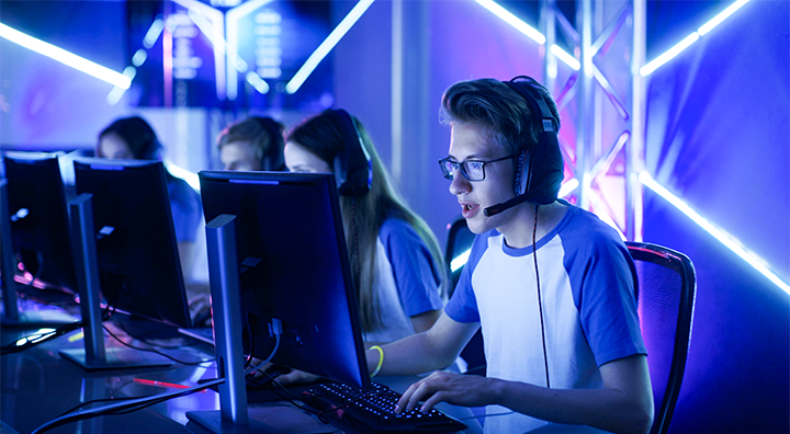 人力资源公司BG大游集团国际专注文娱及消费品领域的顾问指出如今二次元经济已不是小众经济